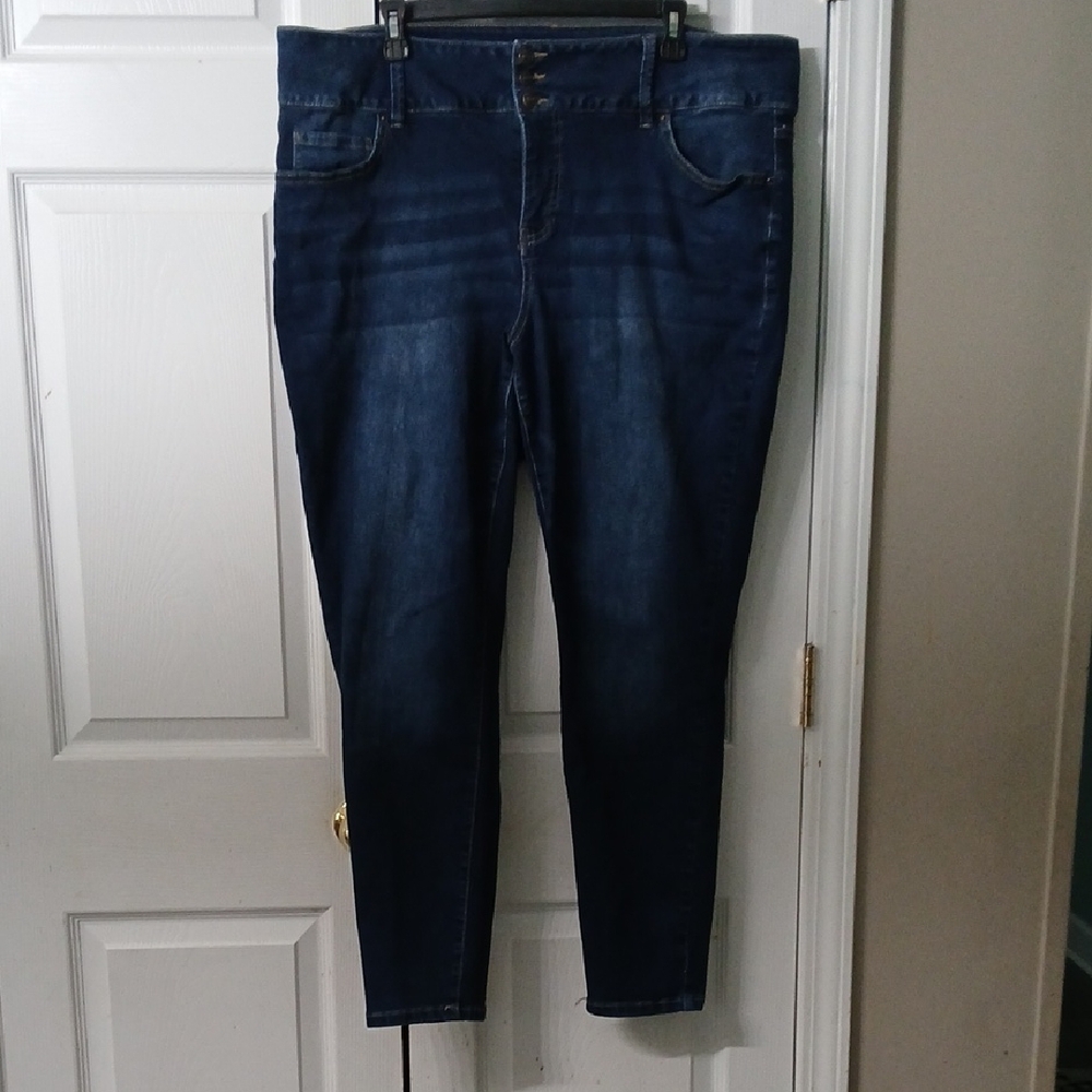 Royalty for Me dark wash slim stretch skinny jeans Sz 18W  EUC